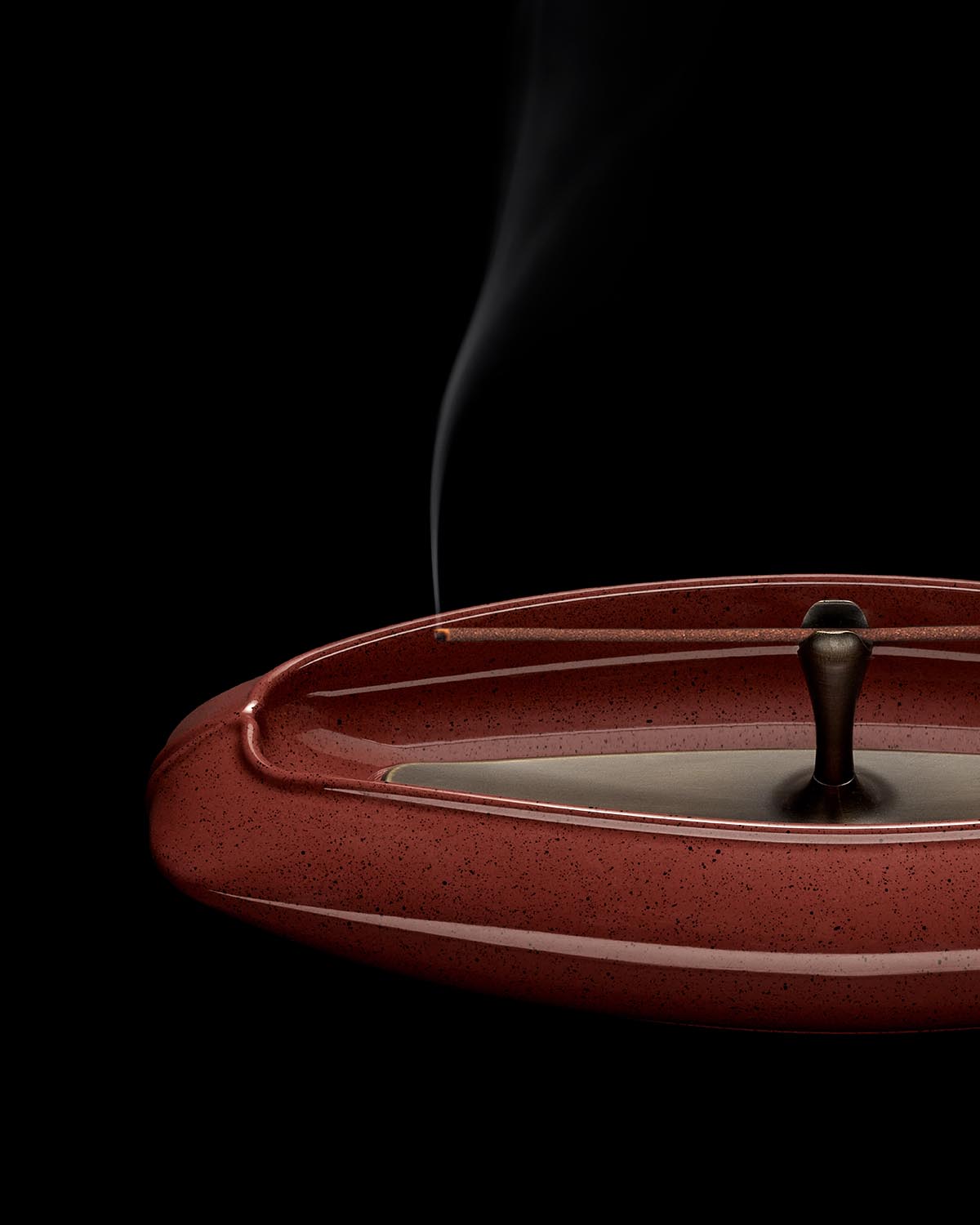 ESFAND : SMOKING VESSEL