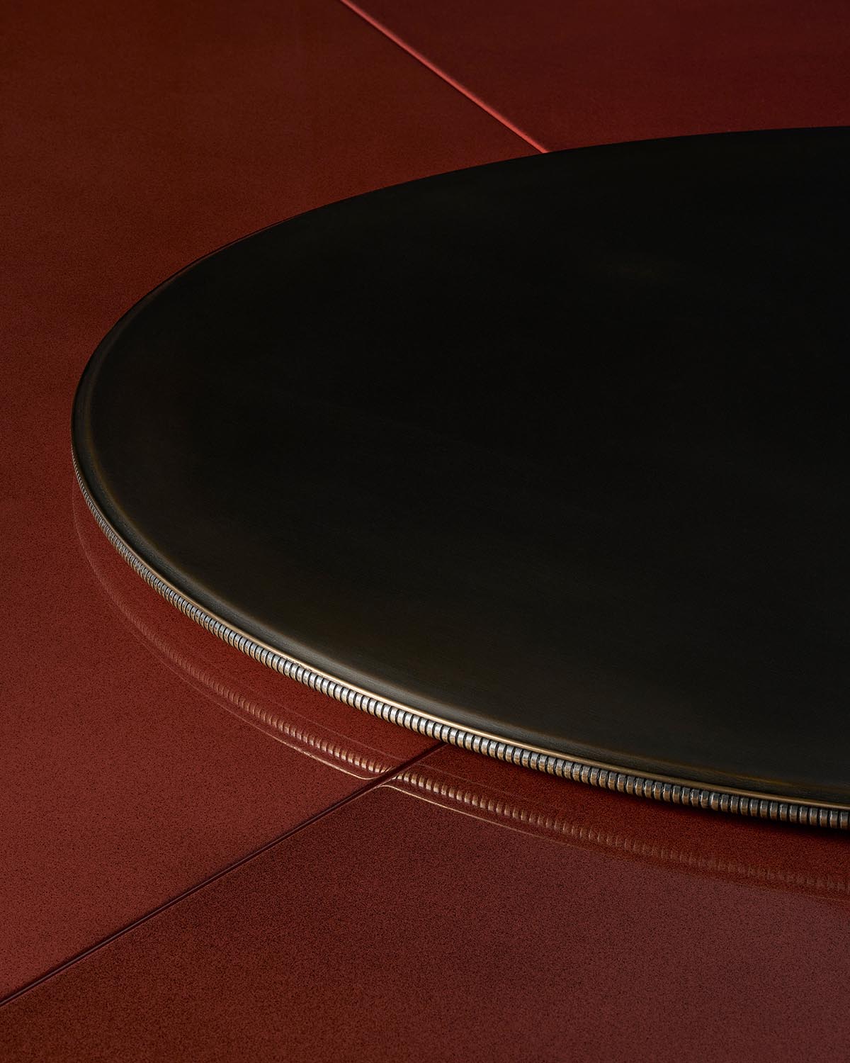 JAHAAN : DINING TABLE