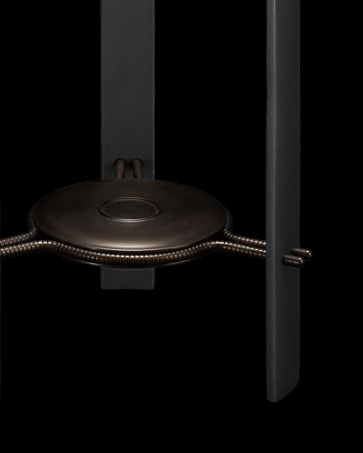 JAHAAN : SMOKING TABLE