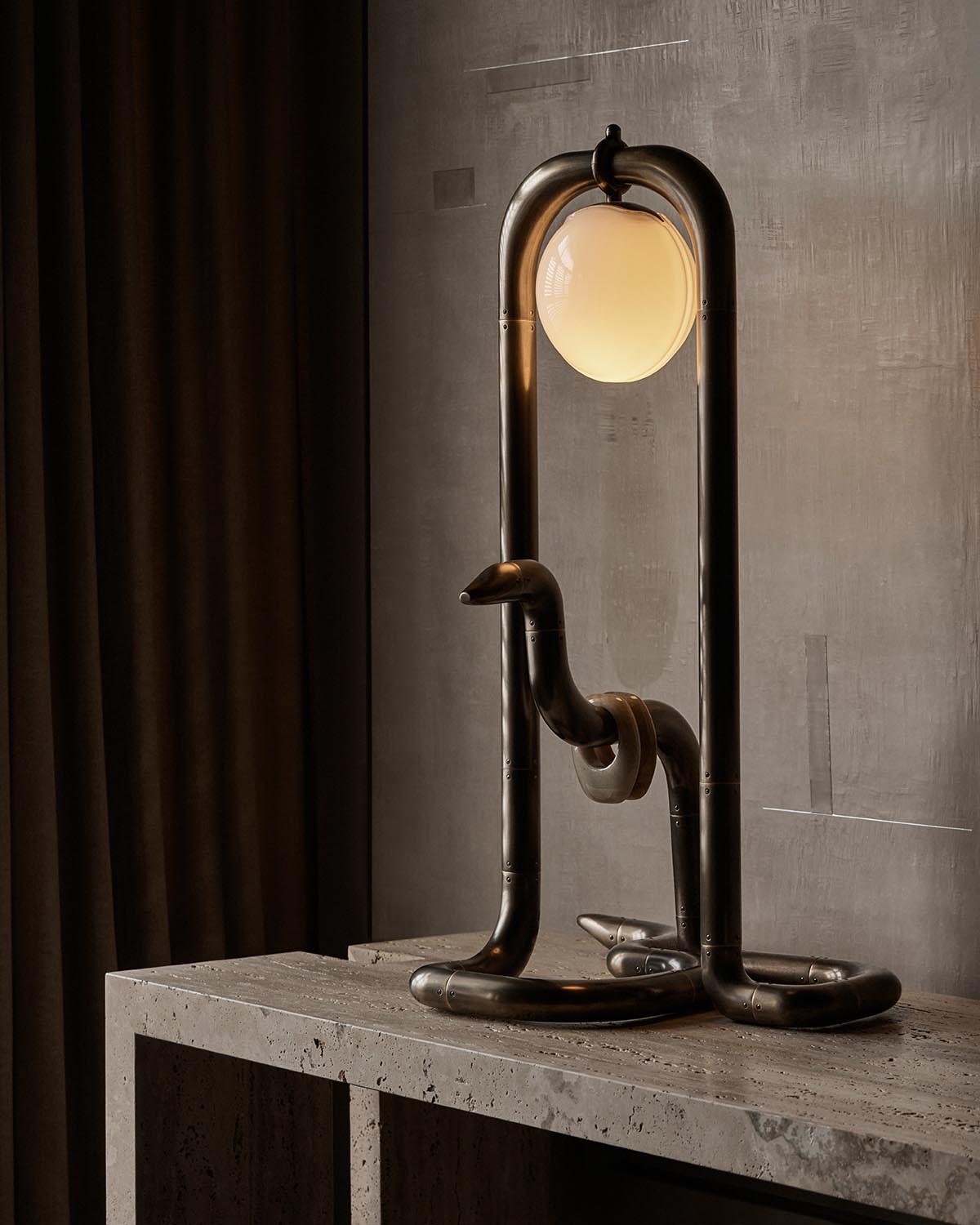 RAHVI : TABLE LAMP